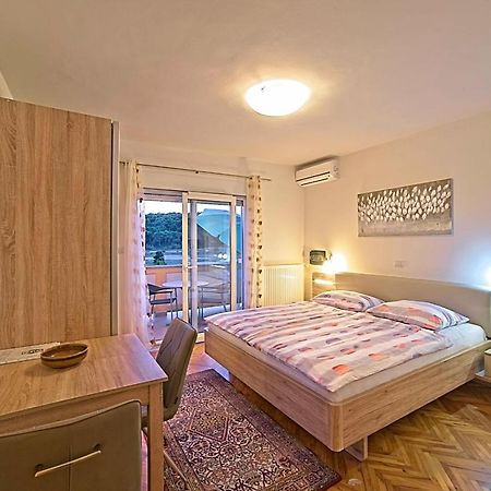 Studio Apartments Peric Rab Kampor Kültér fotó