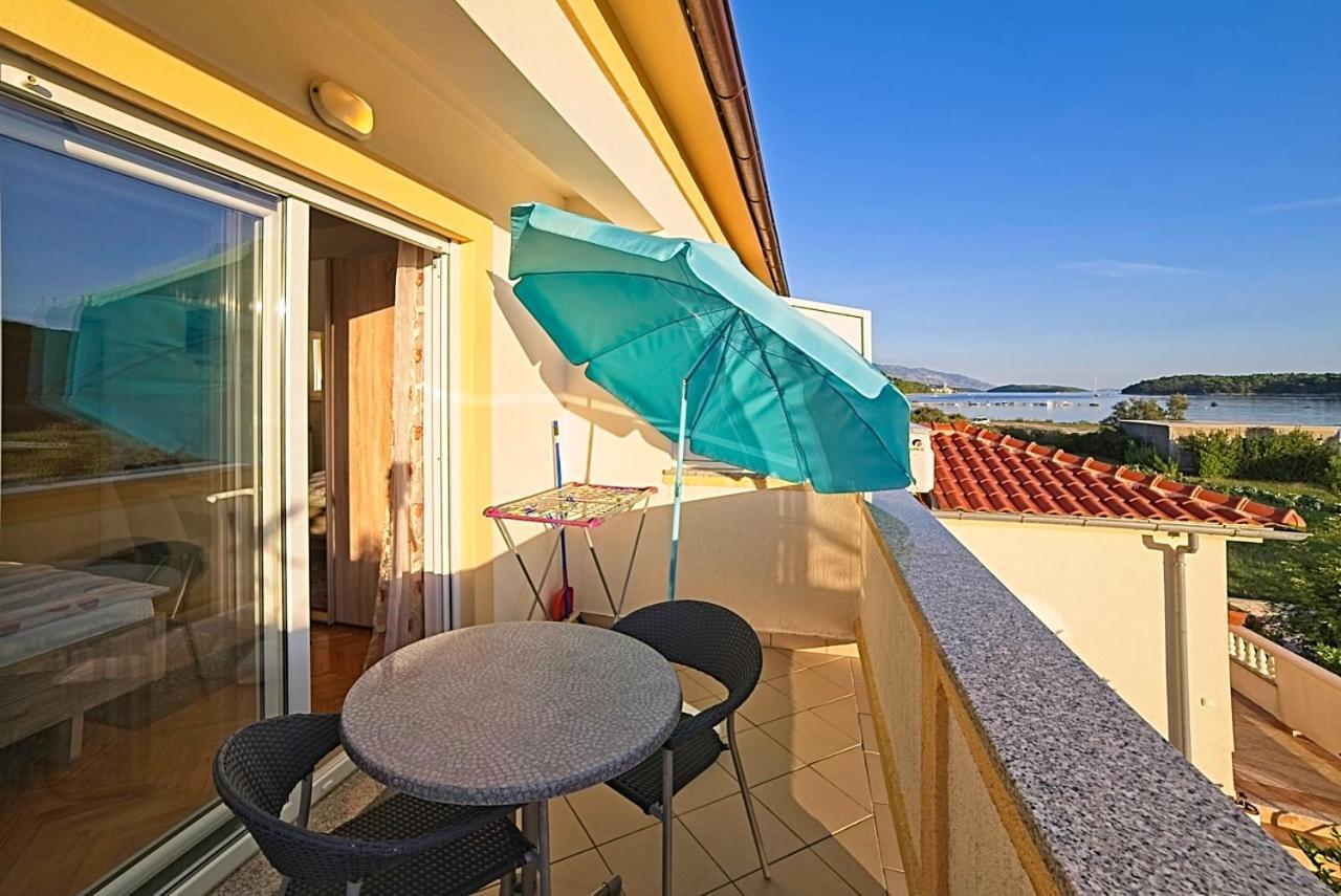 Studio Apartments Peric Rab Kampor Kültér fotó
