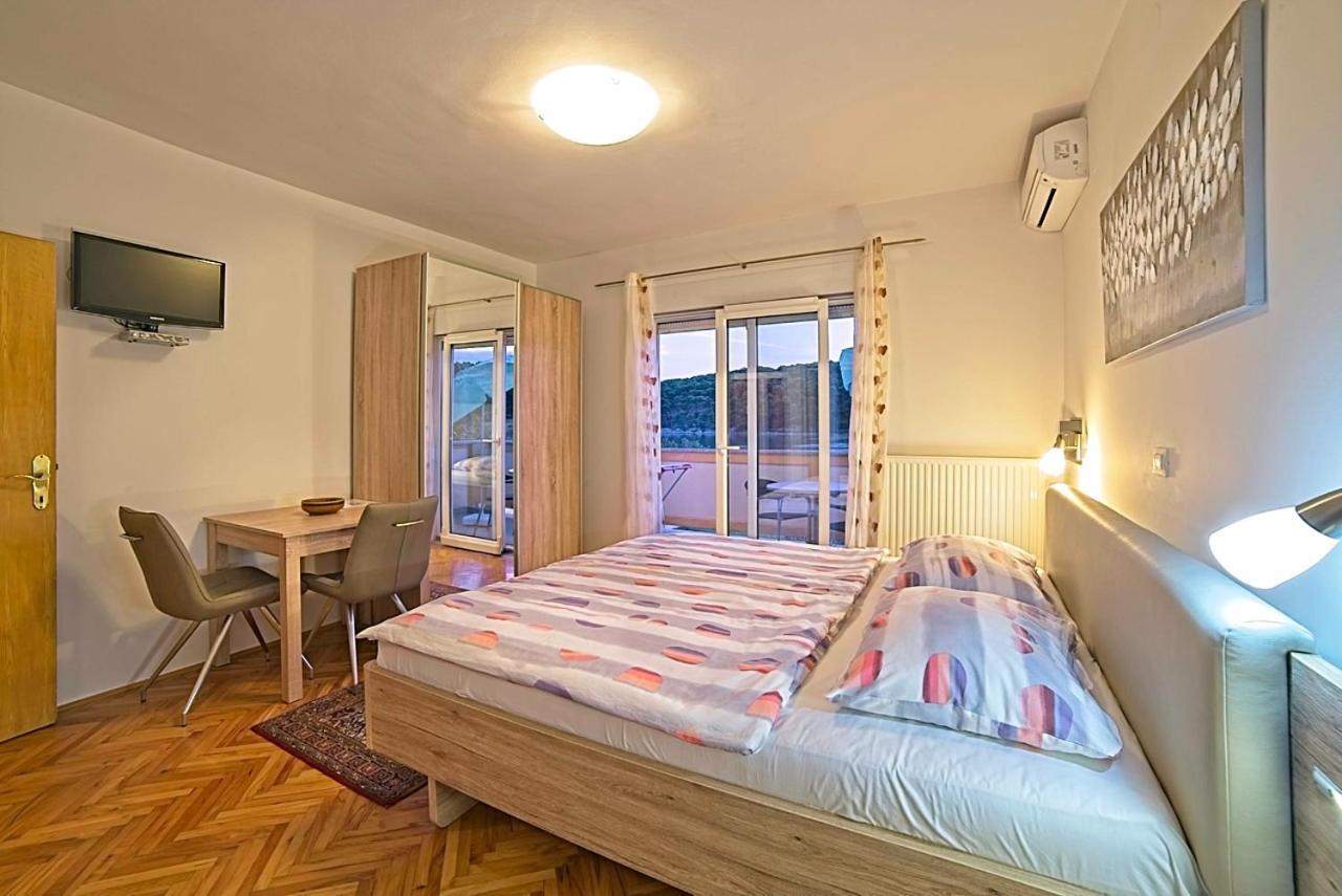 Studio Apartments Peric Rab Kampor Kültér fotó