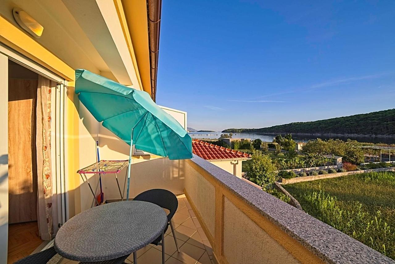 Studio Apartments Peric Rab Kampor Kültér fotó